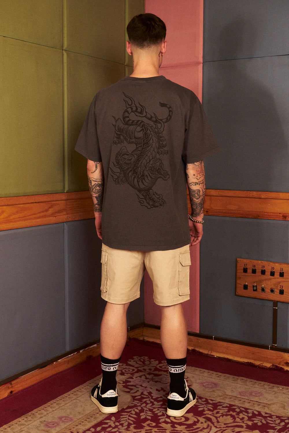 Polera Burning Tiger Gray Sequia -Oversized