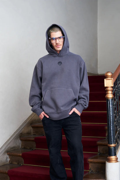 POLERON CON GORRO ISO GRIS