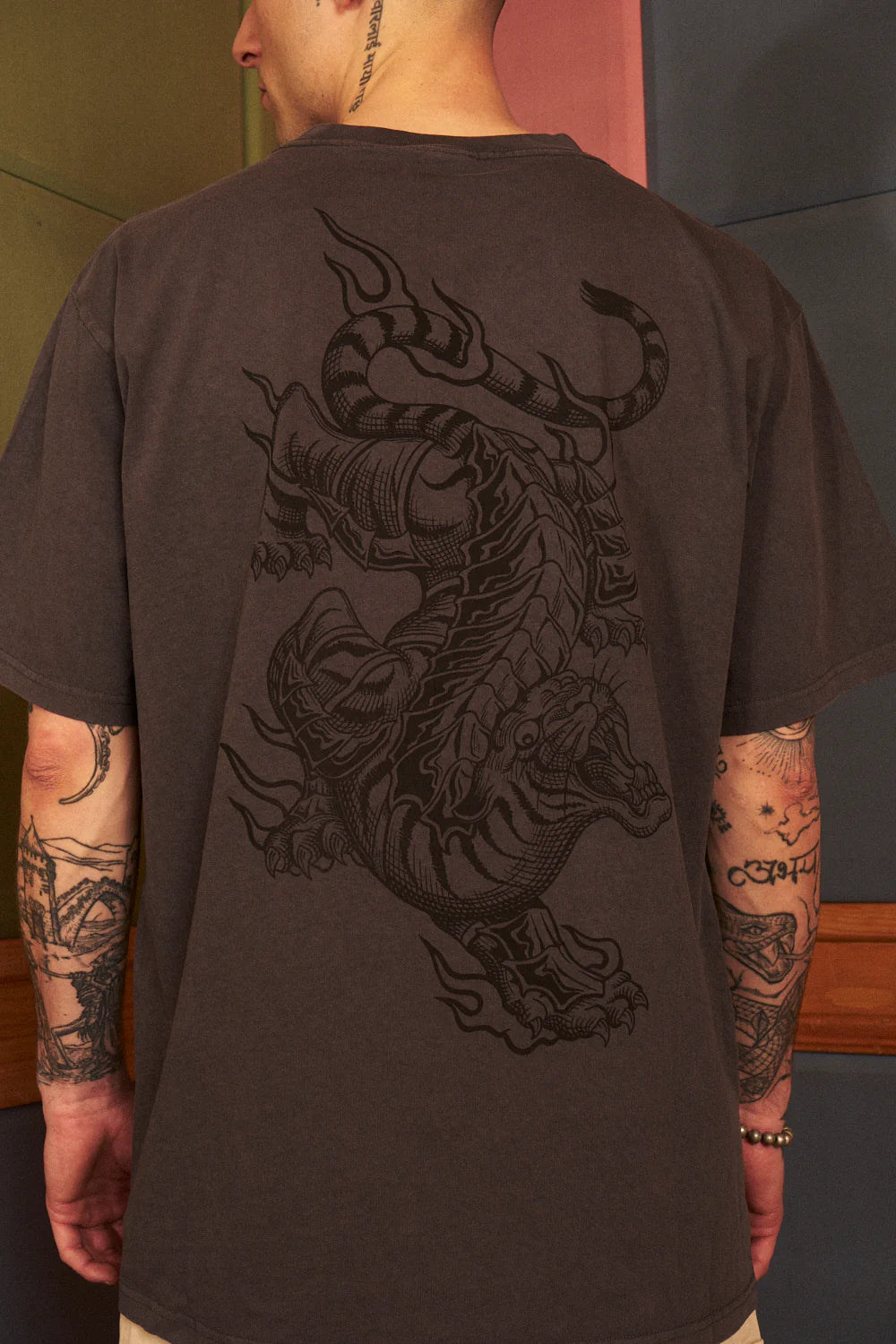 Polera Burning Tiger Gray Sequia -Oversized