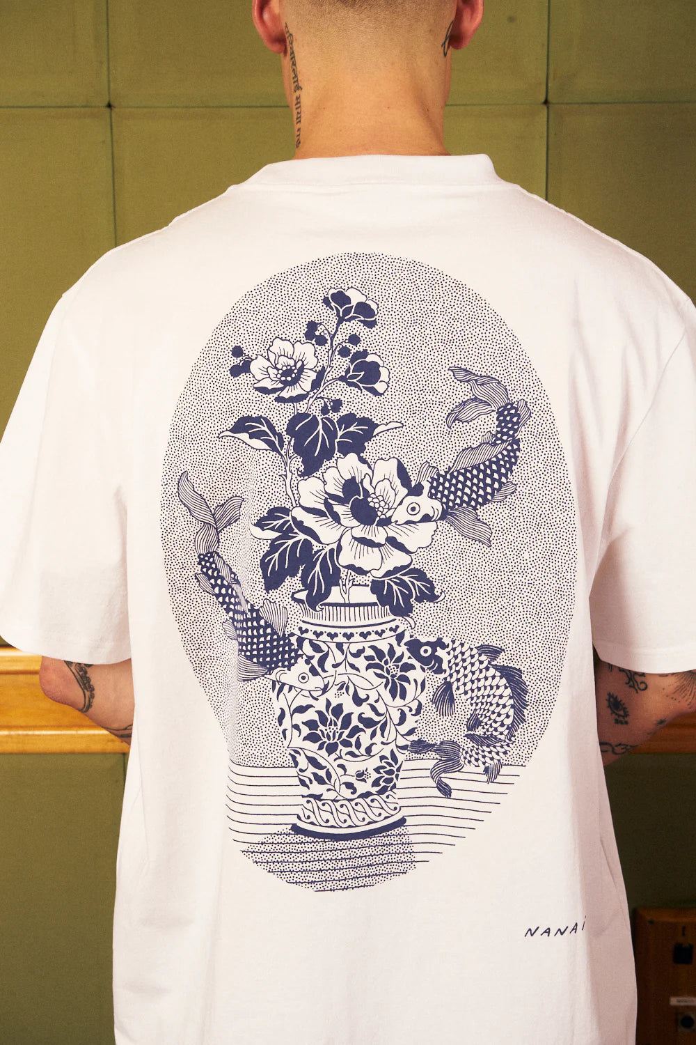 Polera Vase Of Koi White Nanai - Oversized